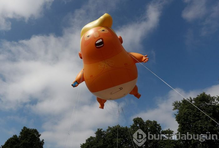 Trump'ın İngiltere ziyareti protestolarla başladı