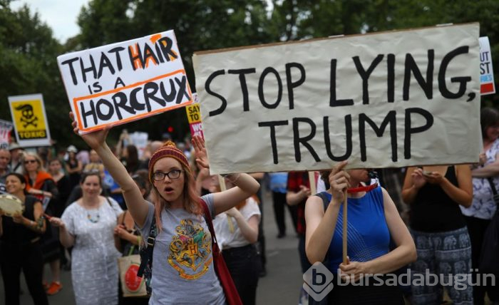 Trump'ın İngiltere ziyareti protestolarla başladı