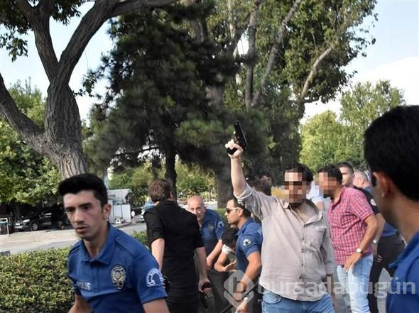 İki grup arasındaki kavgayı çevik kuvvet ayırdı
