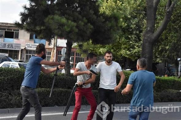 İki grup arasındaki kavgayı çevik kuvvet ayırdı
