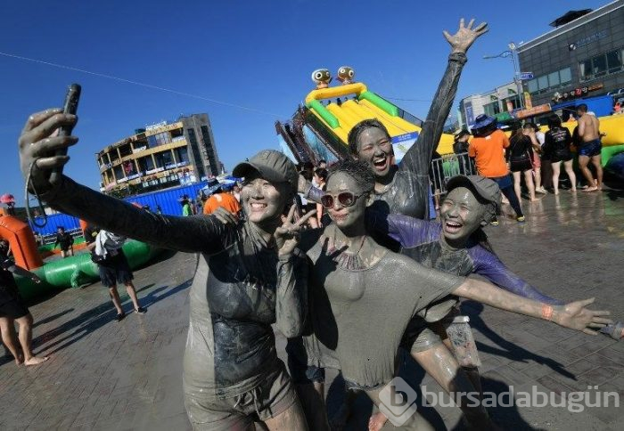 Güney Kore'de çamur festivali