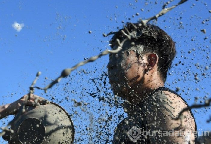 Güney Kore'de çamur festivali