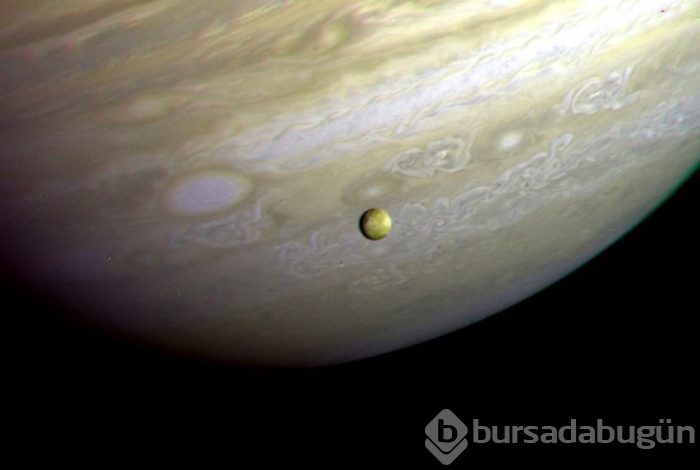 Juno, Jüpiter'in uydularından İo'da yanardağ olduğunu saptadı