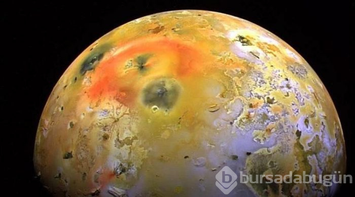 Juno, Jüpiter'in uydularından İo'da yanardağ olduğunu saptadı