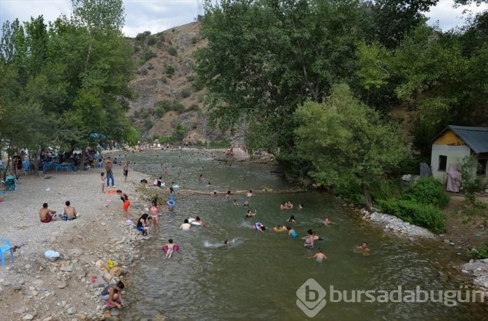 Tunceli'de plaj keyfi