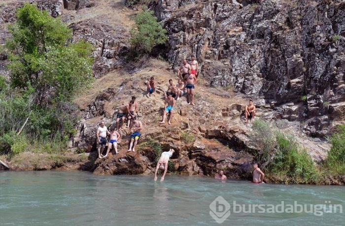 Tunceli'de plaj keyfi