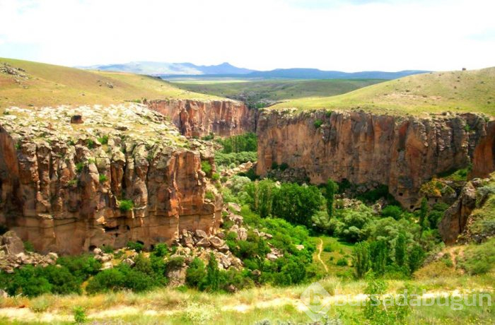 Kapadokya'da bir kartpostal güzelliğindeki Ihlara Vadisi'ne ziyaretçi akını