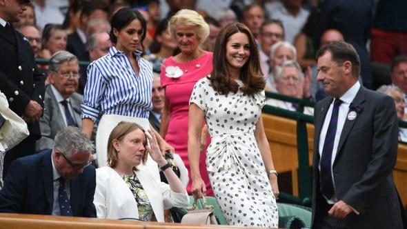Suratı böyle asıldı! Meghan bunun için azar yemiş!