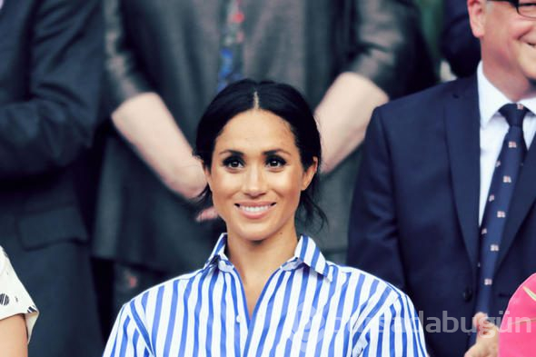 Suratı böyle asıldı! Meghan bunun için azar yemiş!