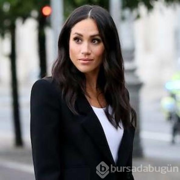 Suratı böyle asıldı! Meghan bunun için azar yemiş!