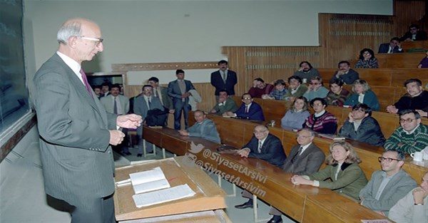 Siyasilerin görmediğiniz arşiv fotoğrafları
