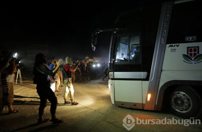 Suriye'de karşılıklı tahliyeler başladı