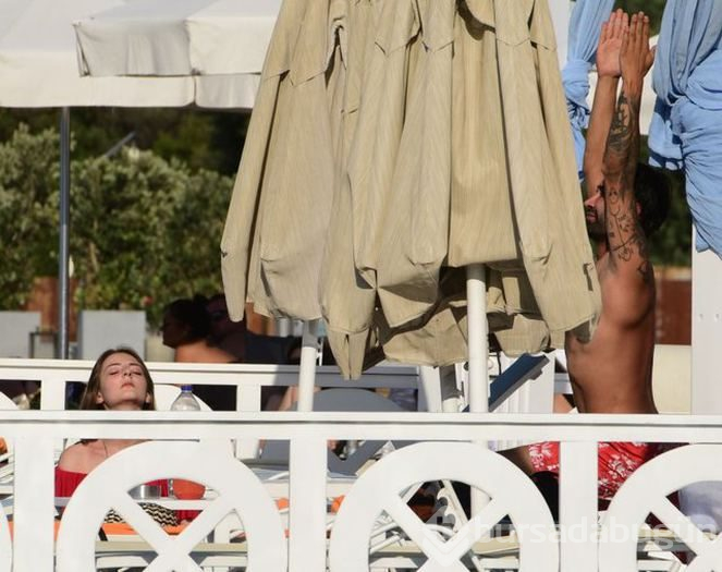 Tan Taşçı yeni sevgilisiyle Bodrum'da
