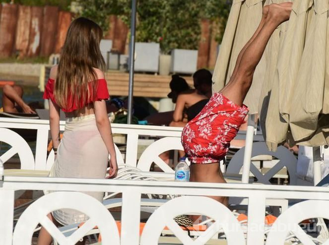 Tan Taşçı yeni sevgilisiyle Bodrum'da
