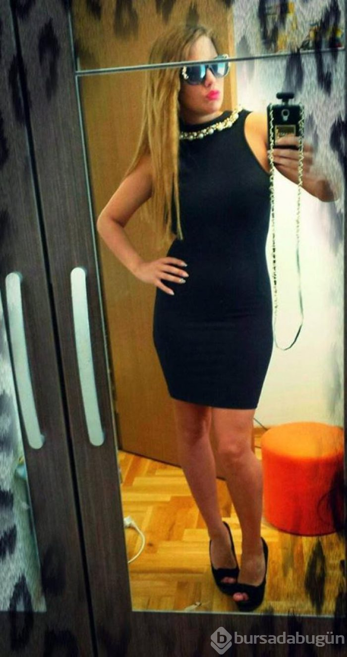 Ölen babasıyla fotoğraf koyan fenomene büyük tepki!

