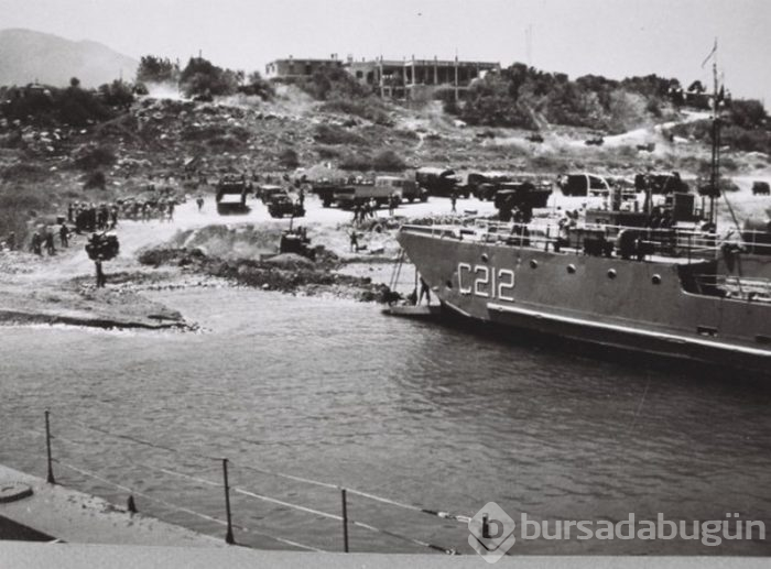 44. yıl dönümünde Kıbrıs Barış Harekatı'nın tarihi görüntüleri