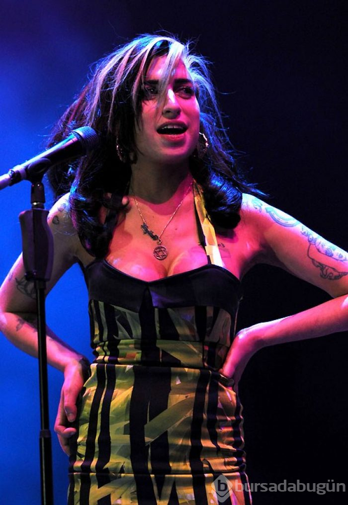 Amy Winehouse 7 yıl önce bugün öldü