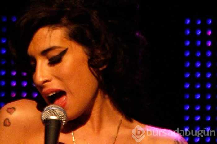 Amy Winehouse 7 yıl önce bugün öldü