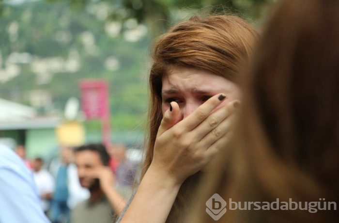 Sütlüce'de heyelan; bina çöktü