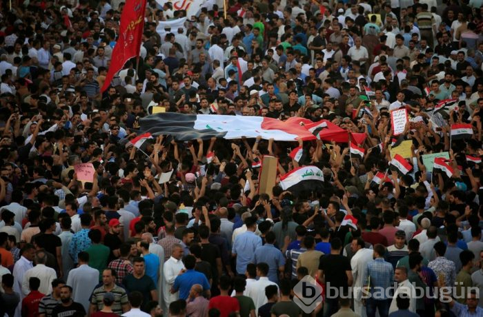 Irak'taki protestoların bilançosu: 14 ölü, 700'den fazla yaralı