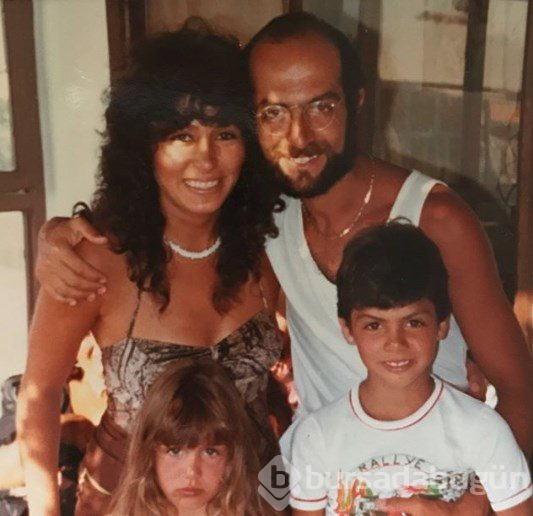 Oktay Kaynarca: Hayatın daha güzel olacağına inandığım yıllar (Ünlülerin çocukluk ve gençlik fotoğrafları)
