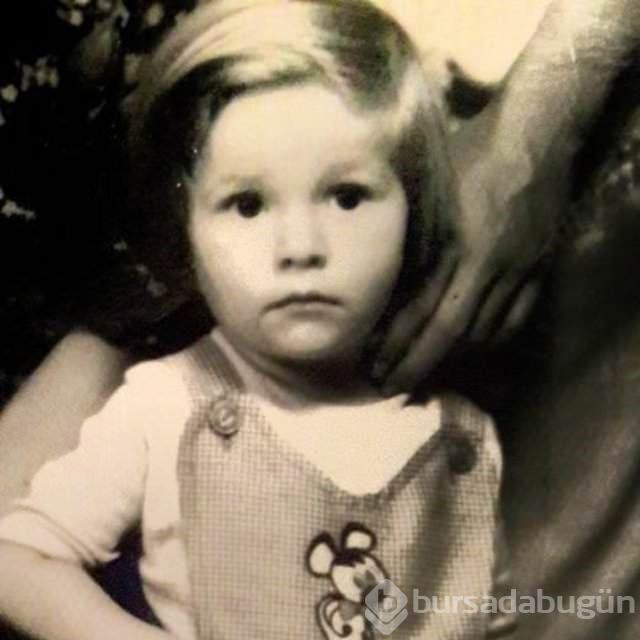Oktay Kaynarca: Hayatın daha güzel olacağına inandığım yıllar (Ünlülerin çocukluk ve gençlik fotoğrafları)