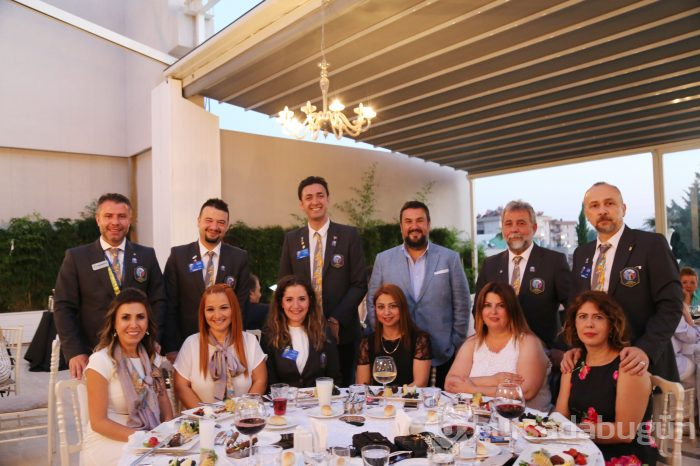 Yıldırım Bayezid Rotary ve Rotaract kulüplerinde devir teslim yapıldı

