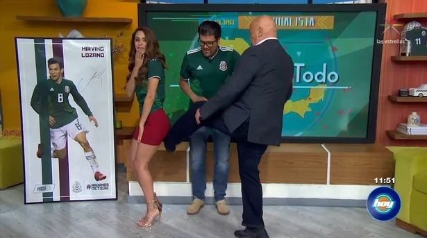 Yanet Garcia bilgisayar oyunu için terk edildi (Dünyanın en güzel hava durumu sunucusu)