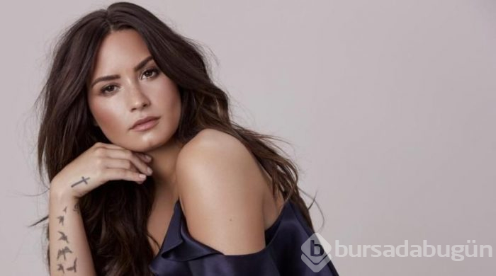 Ünlü şarkıcı Demi Lovato hastaneye kaldırıldı