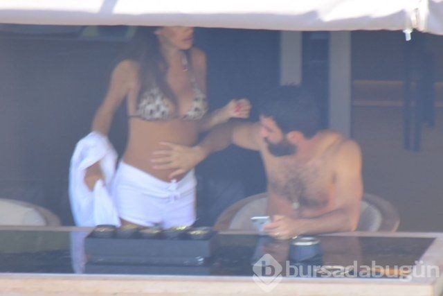 Arda Turan ile Aslıhan Doğan'ın bebeği göründü