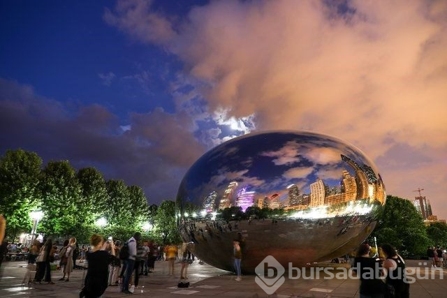 Chicago'nun "Bulut Kapısı"na turist ilgisi