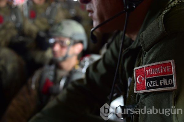 Bordo bereliler nefes kesti
