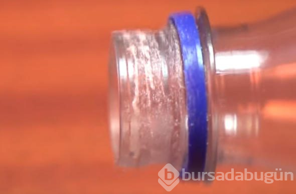 Telefon ve şişeyle birlikte bakın neye dönüşecek! Şaşıracaksınız
