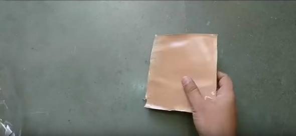 Telefon ve şişeyle birlikte bakın neye dönüşecek! Şaşıracaksınız
