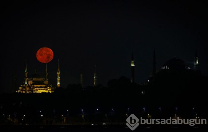 İstanbul'da dolunay