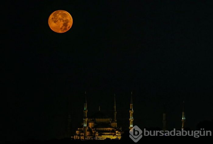 İstanbul'da dolunay