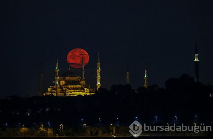 İstanbul'da dolunay