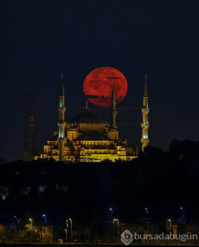 İstanbul'da dolunay