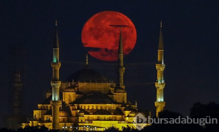 İstanbul'da dolunay