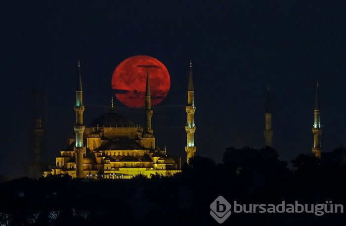 İstanbul'da dolunay