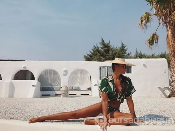 Ünlüler sahilde böyle yakalandı! İnstagram'da ünlülerin sahil paylaşımları...