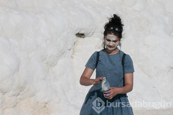 Pamukkale'deki "cehennem kapısı" ziyarete açılıyor
