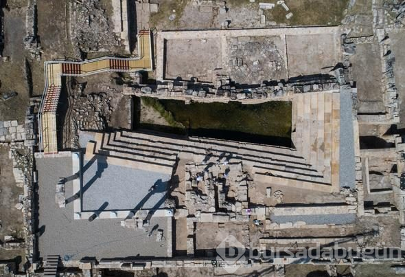Pamukkale'deki "cehennem kapısı" ziyarete açılıyor

