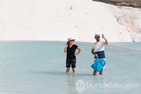 Pamukkale'deki "cehennem kapısı" ziyarete açılıyor

