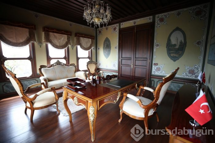 Bursa'da bahçesindeki sümbüllerin adını taşıyan asırlık konak	