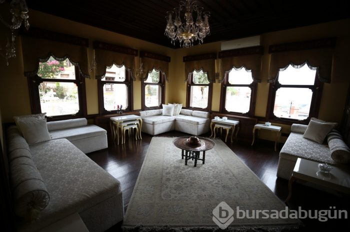 Bursa'da bahçesindeki sümbüllerin adını taşıyan asırlık konak	