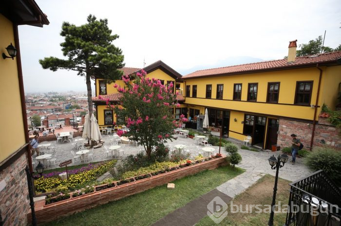 Bursa'da bahçesindeki sümbüllerin adını taşıyan asırlık konak	