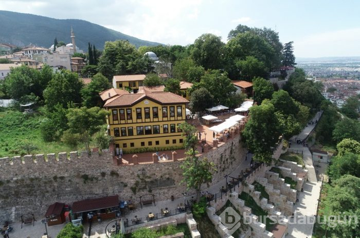 Bursa'da bahçesindeki sümbüllerin adını taşıyan asırlık konak	