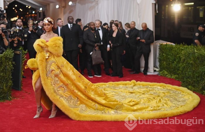 Rihanna: Kalçalarımı kaybetmek istemiyorum