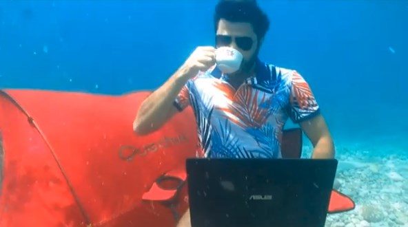 Söz'ün Fethi'si Burak Sevinç'ten deniz altında kamp